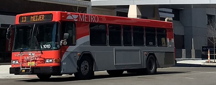 An image of a Kalamazoo metro bus.